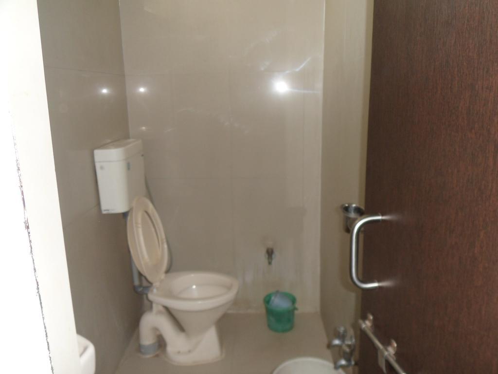 Hotel Atithi Ahmedabad Ruang foto
